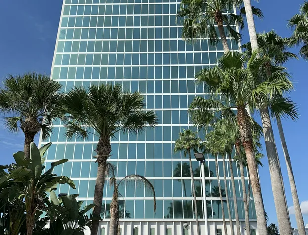 DoubleTree by Hilton at the Entrance to Universal Orlando hotel detail image 1