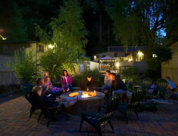 Cottages on River Road hotel detail image 3