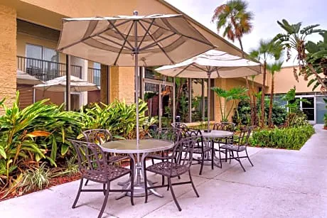 DoubleTree by Hilton Hotel Tampa Airport-Westshore hotel detail image 3