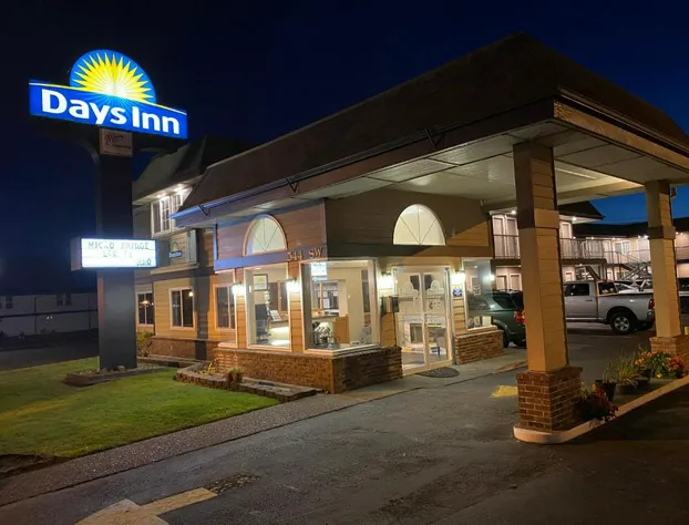 Days Inn by Wyndham Newport OR hotel detail image 4