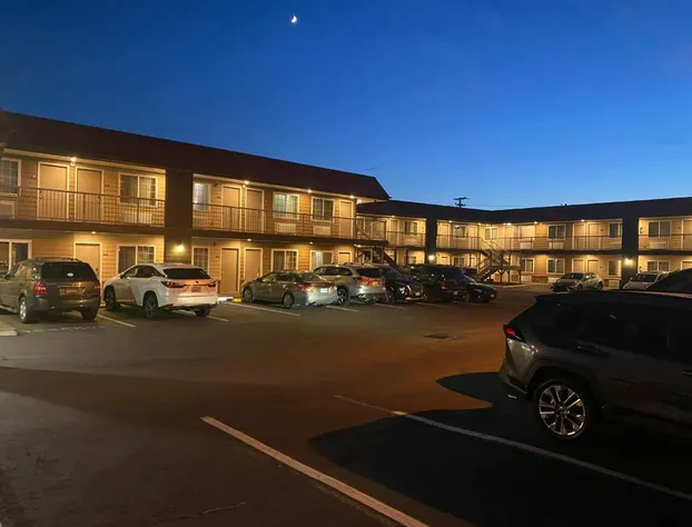 Days Inn by Wyndham Newport OR hotel detail image 3