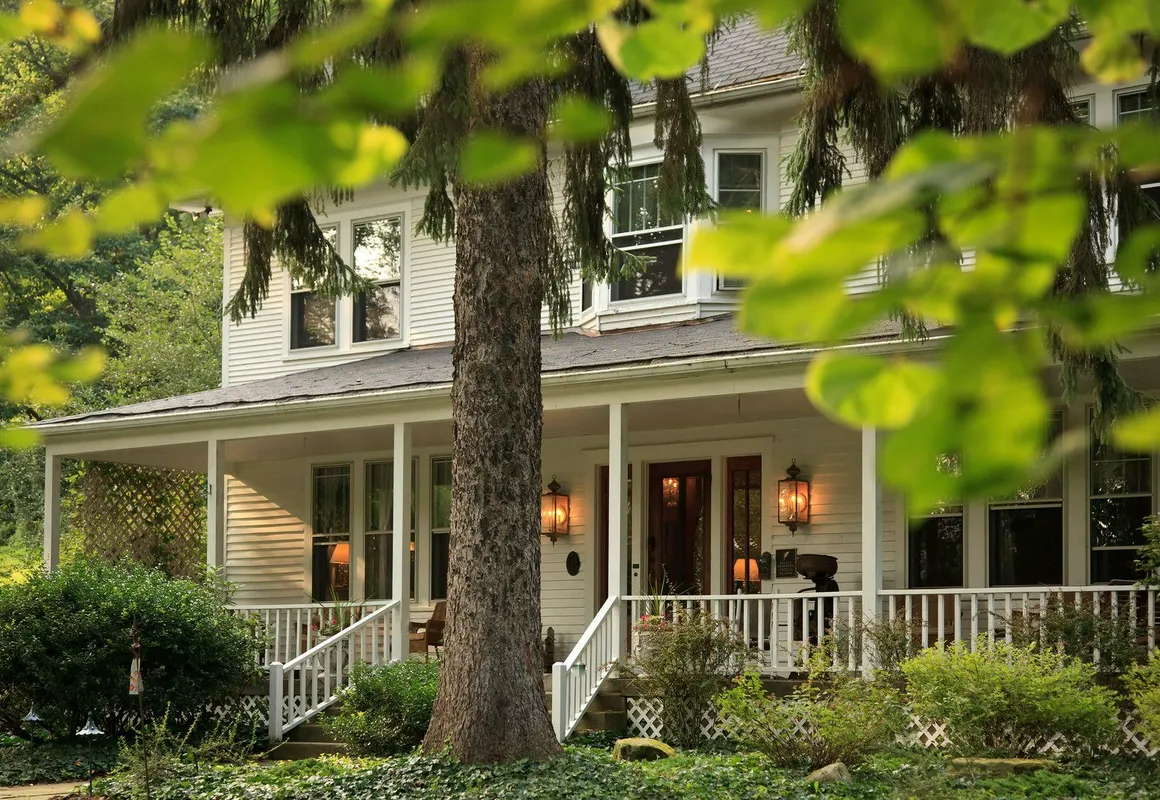 The White Oak Inn hotel hero