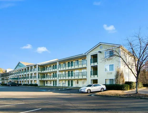 Suburban Studios Durham-Raleigh hotel detail image 3
