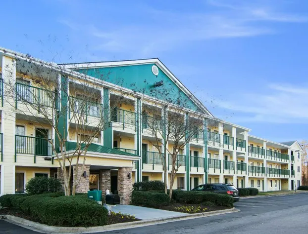 Suburban Studios Durham-Raleigh hotel detail image 2