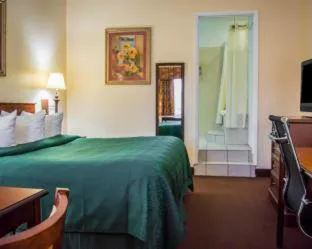 Quality Inn Weeki Wachee hotel detail image 4