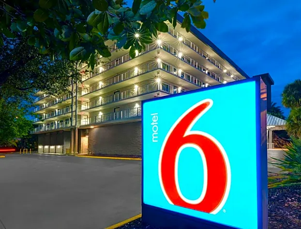 Motel 6 Cutler Bay, FL hotel detail image 3