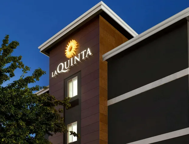 La Quinta Inn & Suites by Wyndham Salem OR hotel detail image 2