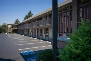 Alura Inn hotel detail image 2