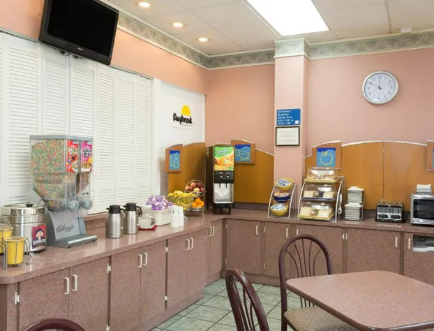 Days Inn & Suites by Wyndham Port Richey hotel detail image 3