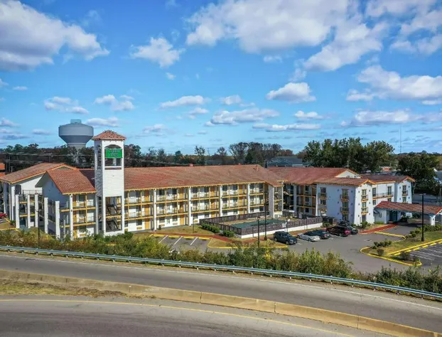 Econo Lodge Richmond-North Chesterfield hotel detail image 3