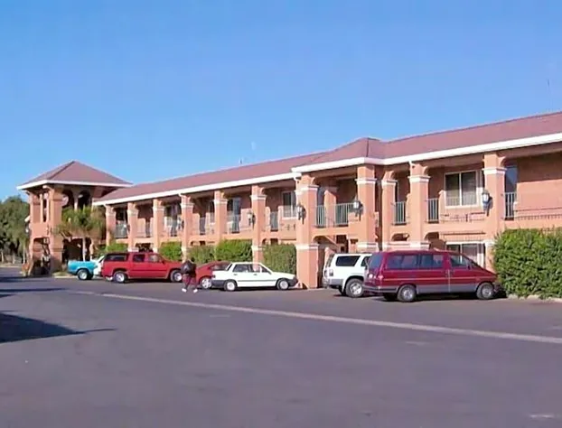 Merced Inn and Suites hotel detail image 2