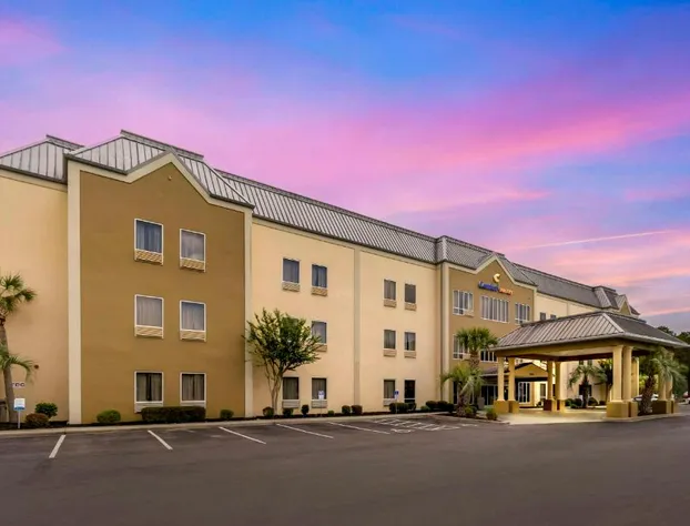 Comfort Suites hotel detail image 2