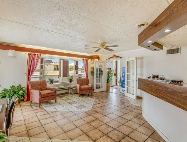 Econo Lodge hotel detail image 2