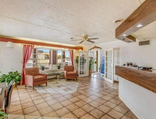 Econo Lodge hotel detail image 2