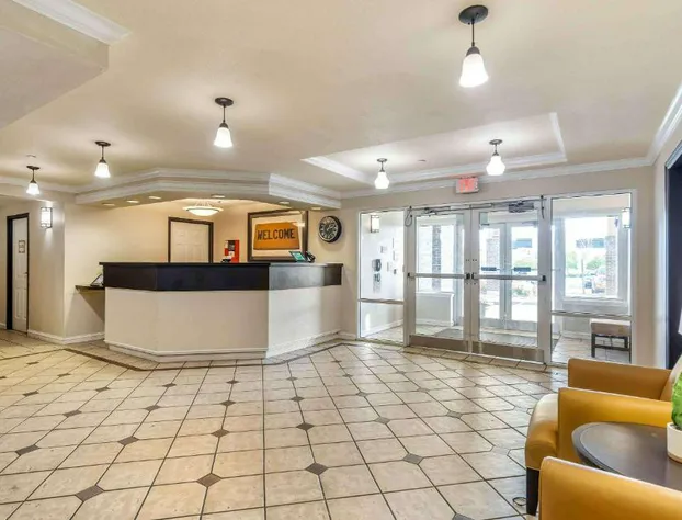 Extended Stay America Select Suites Chicago Lombard Oakbrook hotel detail image 3