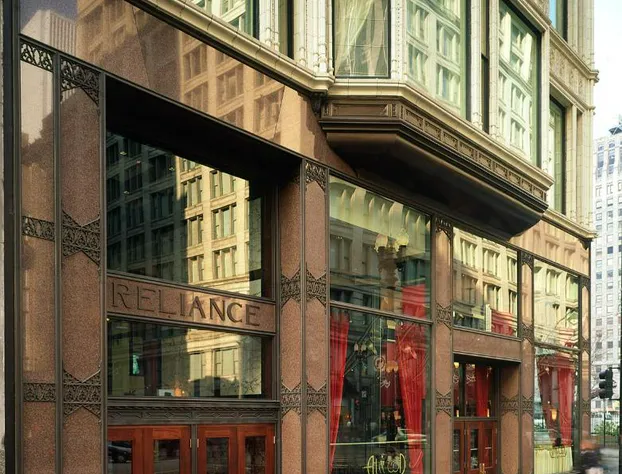 Staypineapple, An Iconic Hotel, The Loop hotel detail image 1