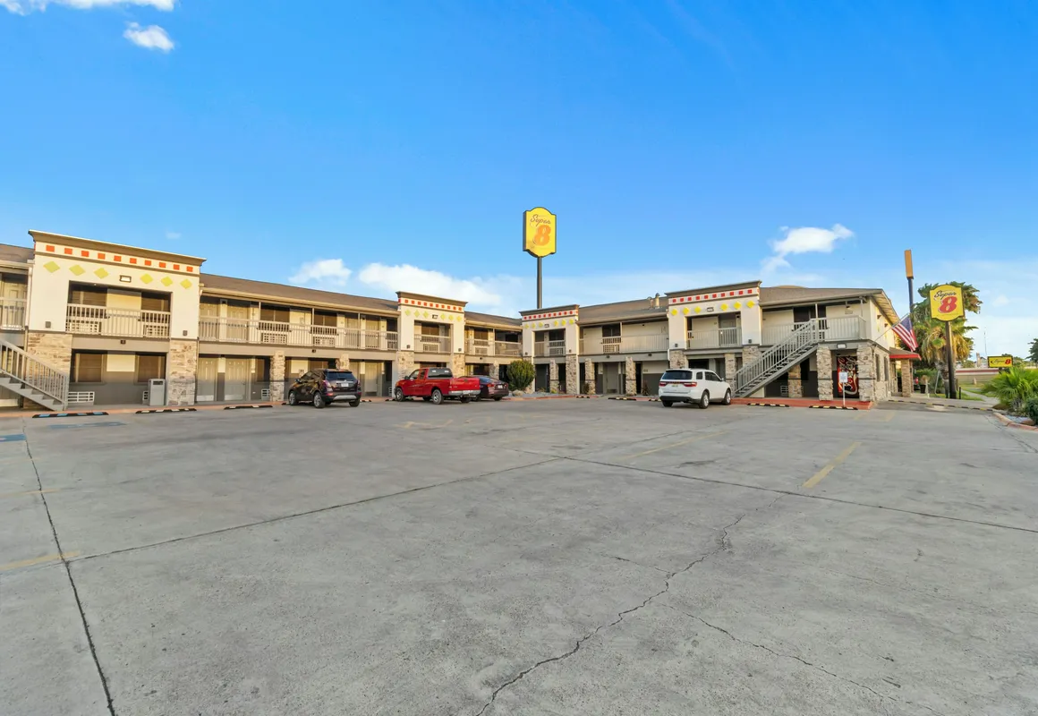 Super 8 Wyndham McAllen Downtown- City Center-Plaza Mall-Airport hotel hero