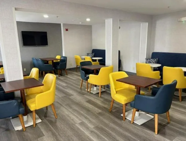 Quality Inn Placentia Anaheim Fullerton hotel detail image 3