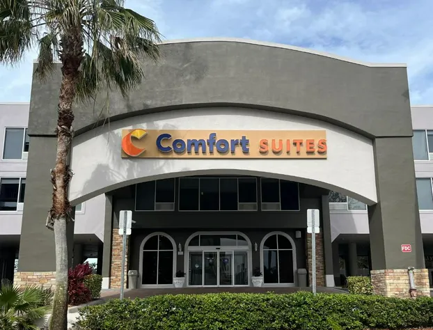 Comfort Suites Clearwater - Dunedin hotel detail image 1