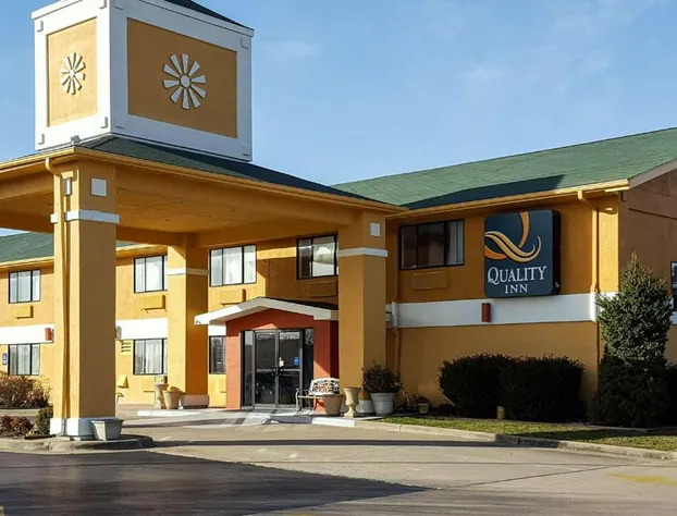 Quality Inn Ozark-Springfield South hotel detail image 1
