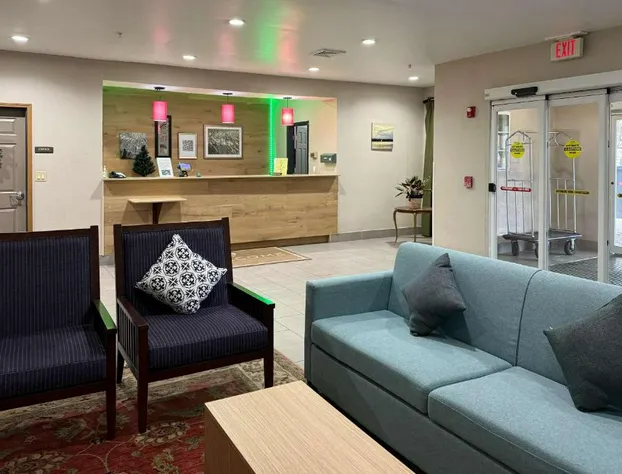 Country Inn & Suites by Radisson, Elgin, IL hotel detail image 4