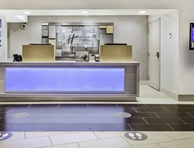 Holiday Inn Express & Suites Langley by IHG hotel detail image 2