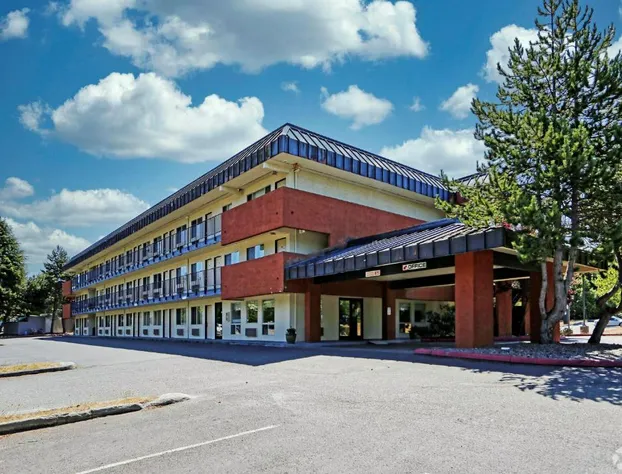 Olympic Inn & Suites hotel detail image 2