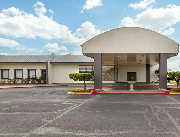 Quality Inn Gainesville hotel detail image 1