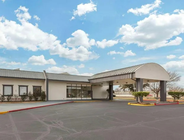 Quality Inn Gainesville hotel detail image 2