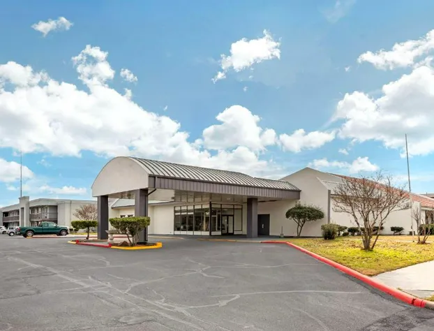 Quality Inn Gainesville hotel detail image 3