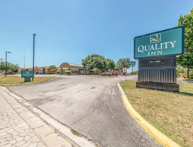 Quality Inn Gainesville hotel detail image 4