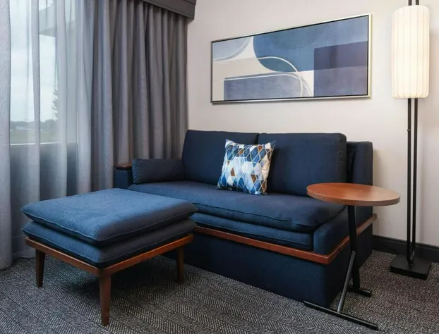 Courtyard by Marriott Minneapolis Maple Grove/Arbor Lakes hotel detail image 3