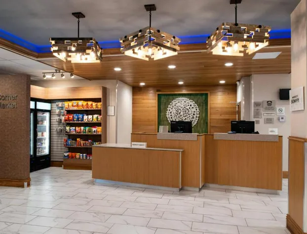 Fairfield Inn & Suites by Marriott Bakersfield Central hotel detail image 3