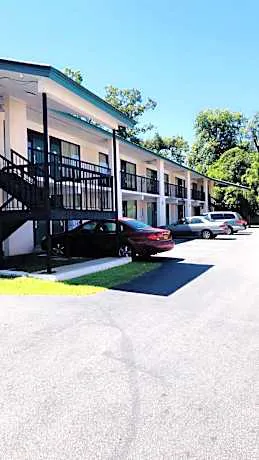 Relax Inn hotel detail image 4