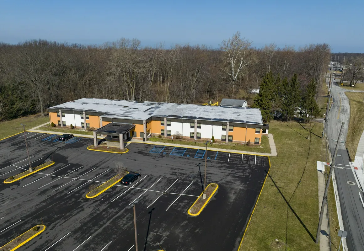 Quality Inn & Suites hotel hero