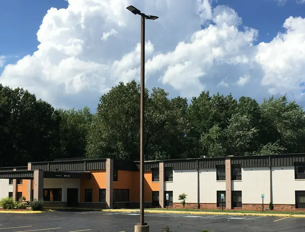 Quality Inn & Suites hotel detail image 4