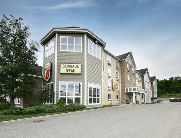 Super 8 by Wyndham Quebec City hotel detail image 2