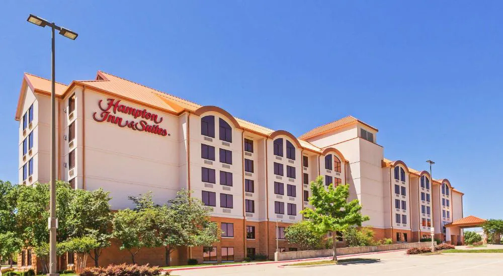Hampton Inn & Suites Dallas-Mesquite hotel hero