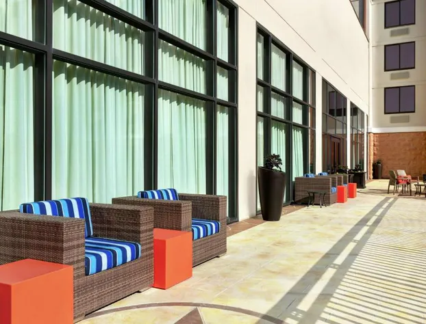 Hampton Inn & Suites Dallas-Mesquite hotel detail image 3