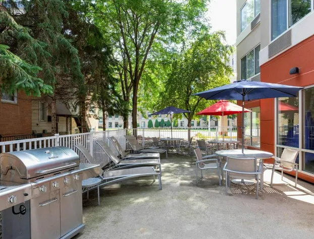 SpringHill Suites by Marriott Rochester-Mayo Clinic/St Marys hotel detail image 2