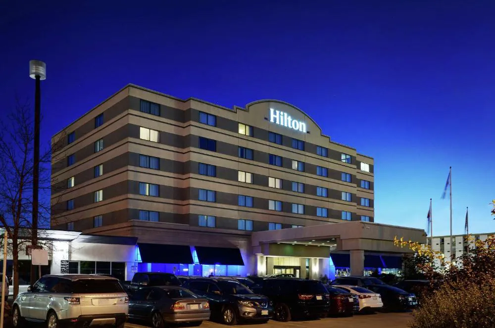Hilton Winnipeg Airport Suites hotel hero