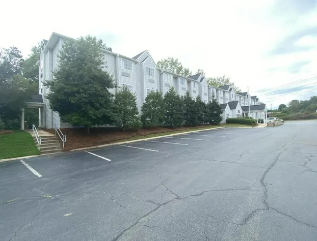 Red Roof Inn Winston-Salem hotel detail image 2