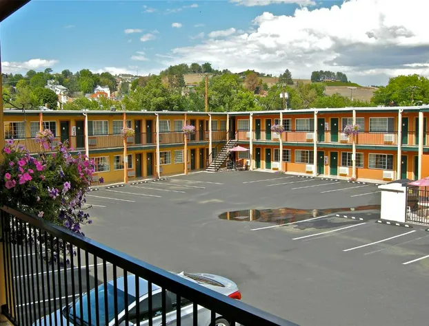 Americas Best Value Inn Pendleton hotel detail image 1