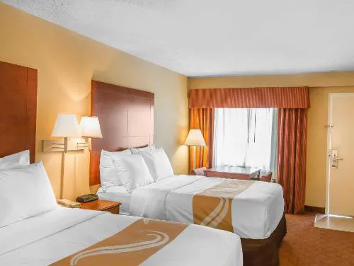 Quality Inn Calera I-65 exit 231 hotel detail image 1