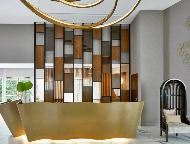 The Del Monte Lodge Renaissance Rochester Hotel & Spa hotel detail image 2