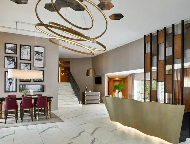 The Del Monte Lodge Renaissance Rochester Hotel & Spa hotel detail image 4