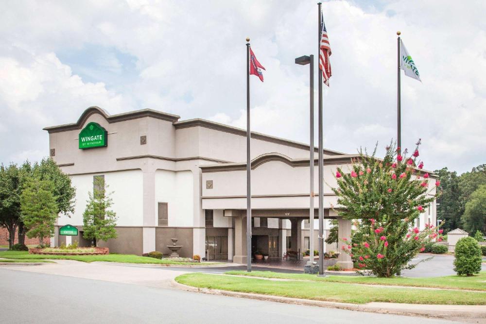 Wingate by Wyndham North Little Rock hotel hero