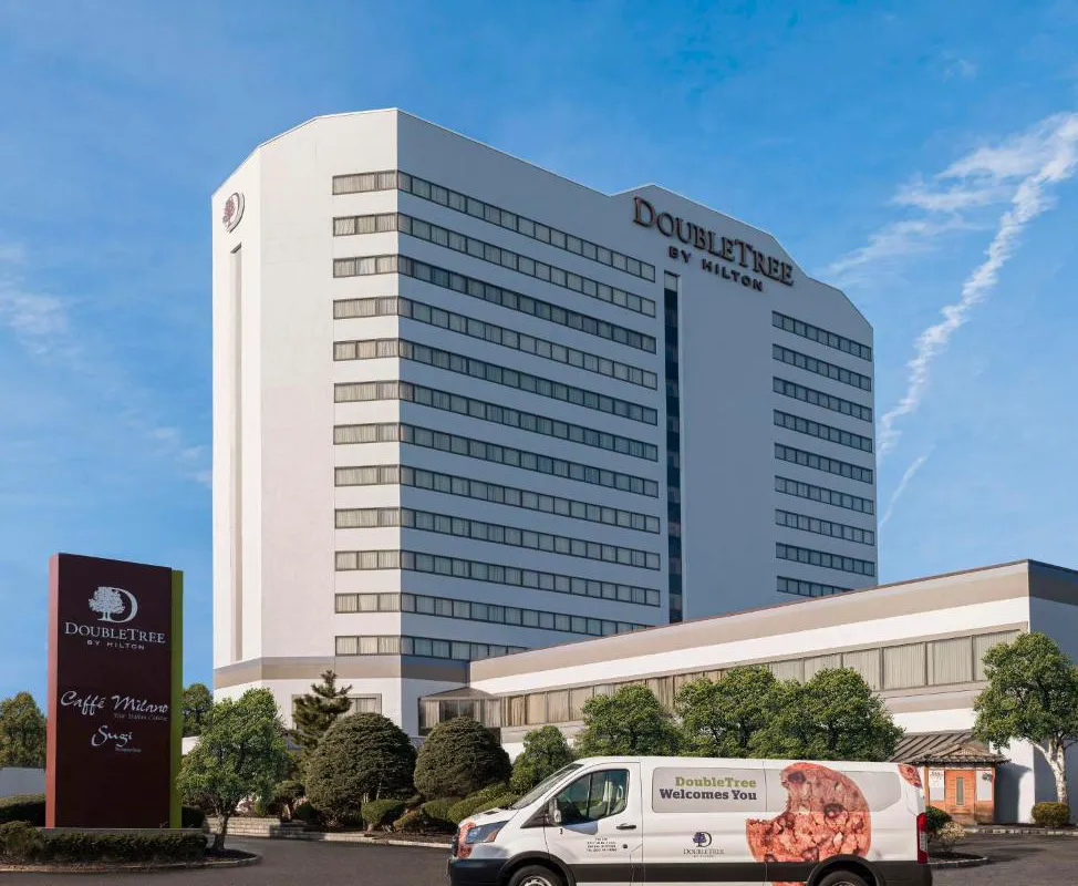 DoubleTree by Hilton Fort Lee - George Washington Bridge hotel hero