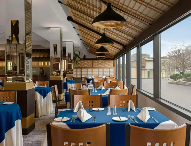 DoubleTree by Hilton Fort Lee - George Washington Bridge hotel detail image 3