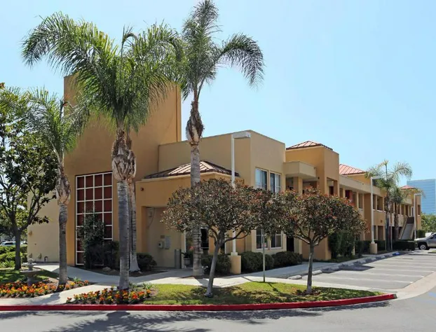 Extended Stay America Suites Orange County Irvine Spectrum hotel detail image 3